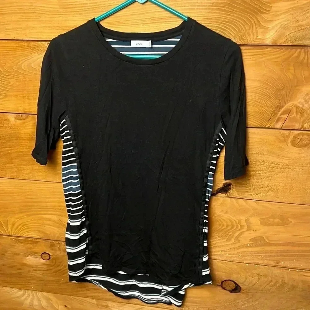 Vince Black Striped Side Panel Short Sleeve T Shirt Top Women S Assymetrical hem